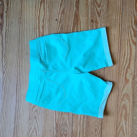 *LAST CHANCE* GIRLS SHORTS - Picture 5 of 5